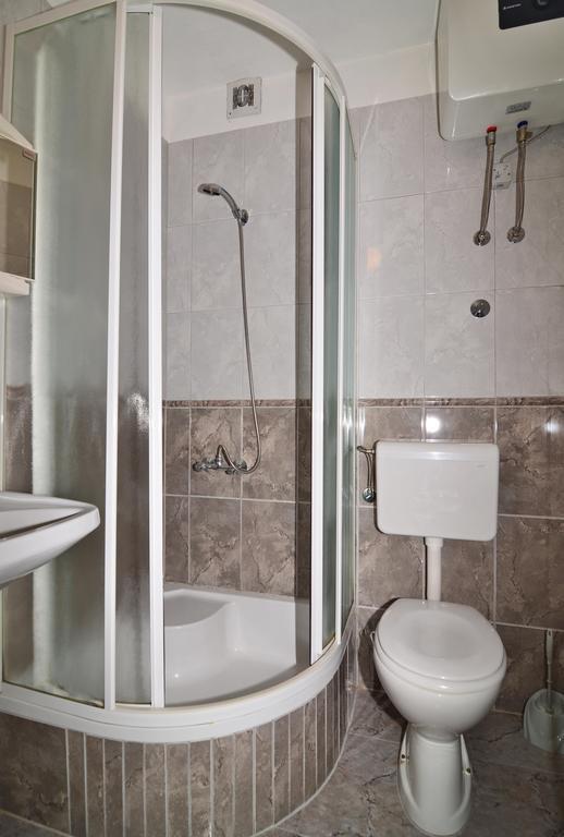 Apartments Sonja Tučepi エクステリア 写真